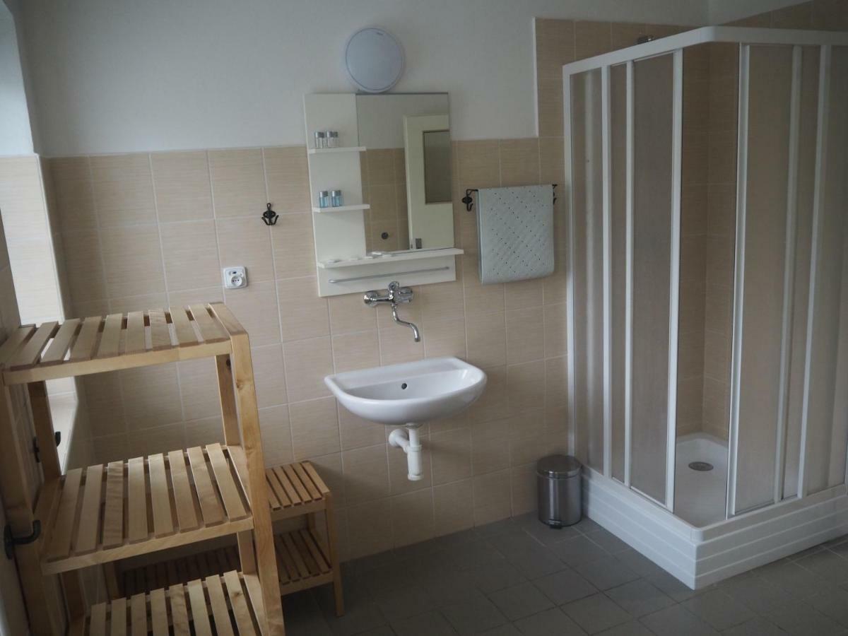 Economy Apartments Ceske Svycarsko Hřensko Zewnętrze zdjęcie